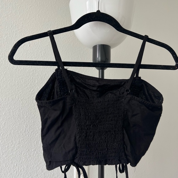 Drawstring Ruched Side Crop Top - Picture 2 of 6